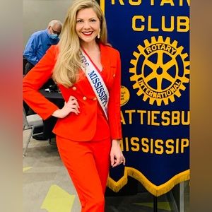 Red 2-Piece Suit with Gold Buttons SZ Medium (6)